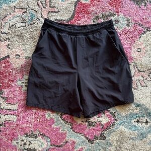 Lululemon Men’s Pace Breaker Shorts 5 inch lined size medium black